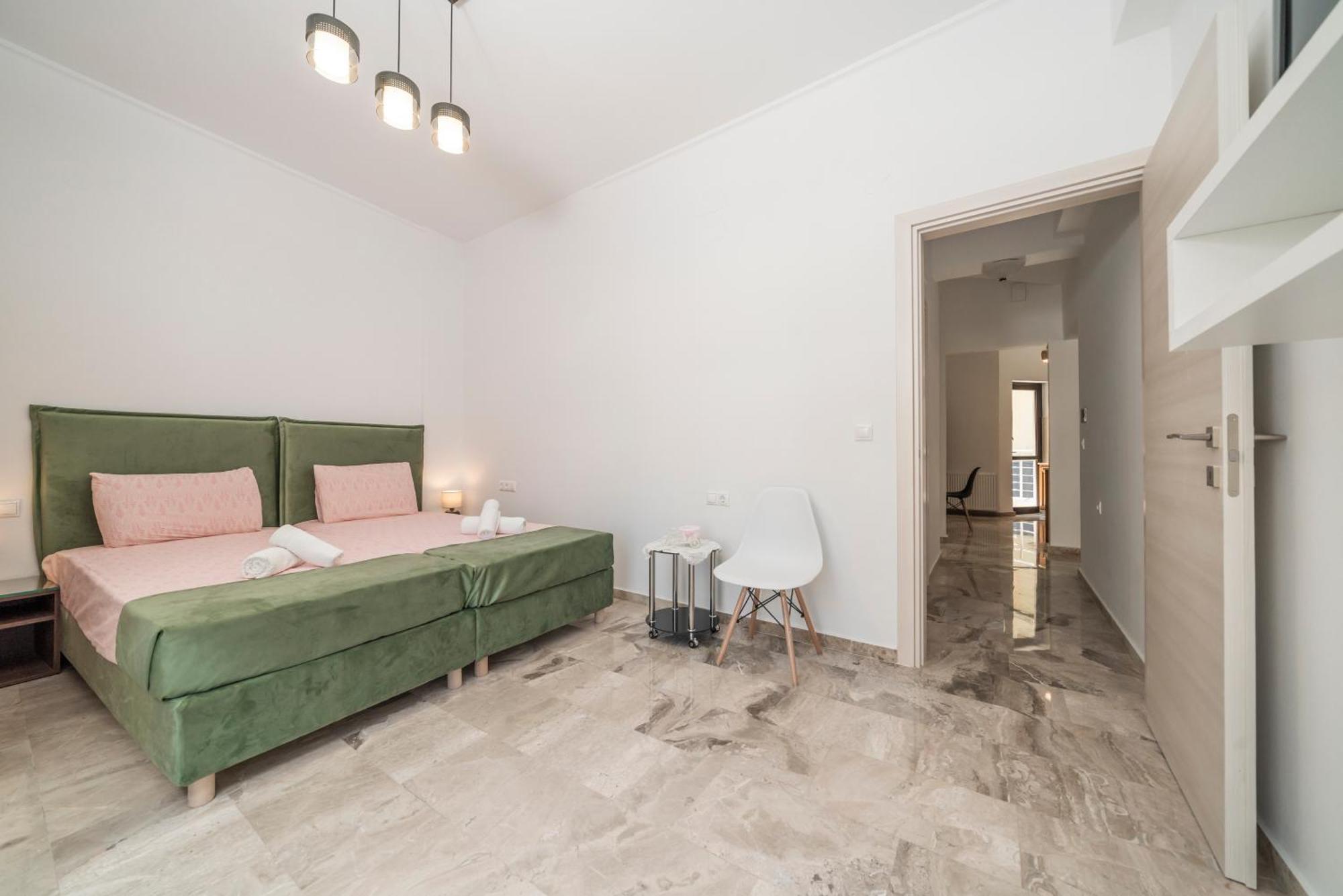 Neon 2Br Luxurious Central Apt Heraklion Exterior foto