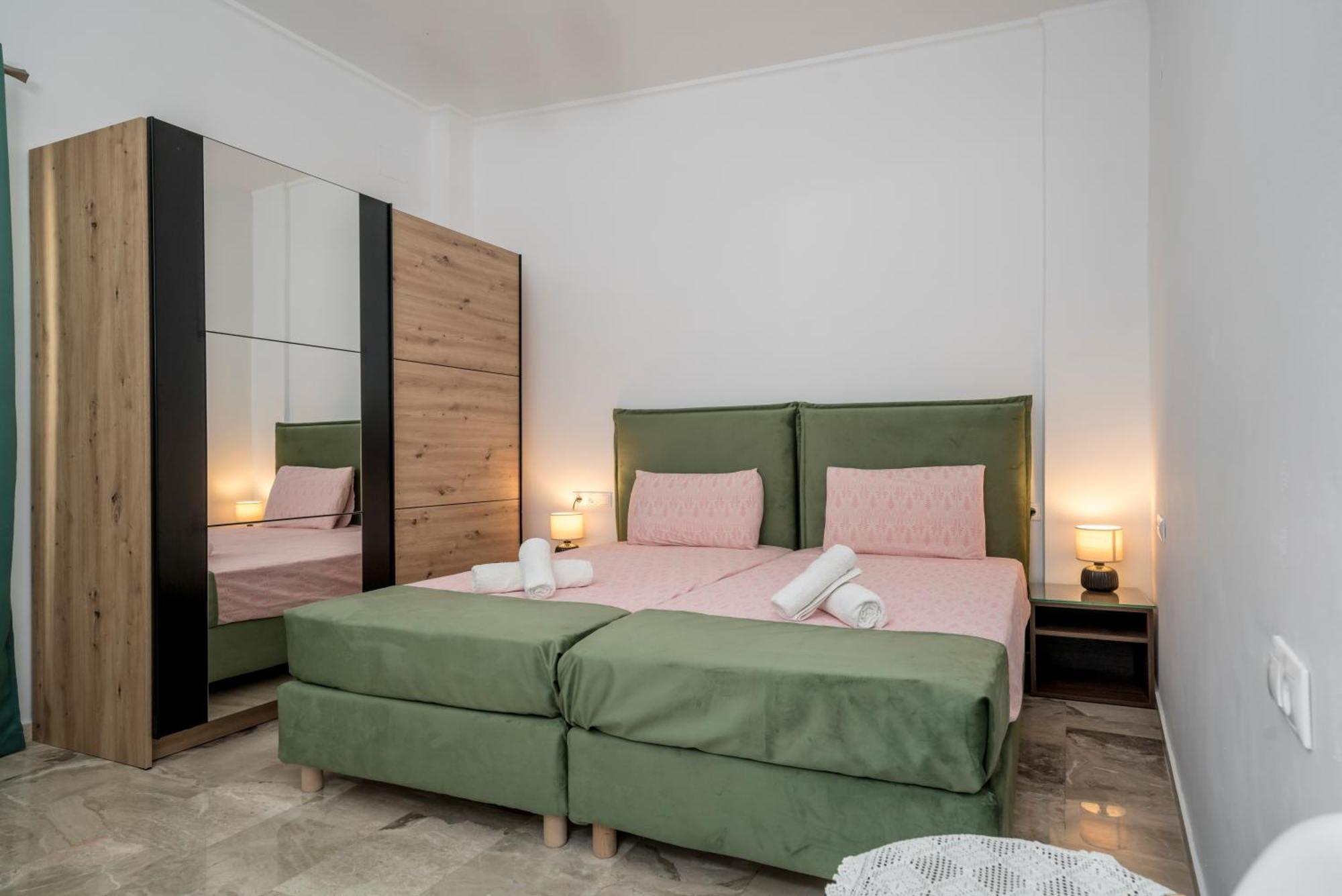 Neon 2Br Luxurious Central Apt Heraklion Exterior foto