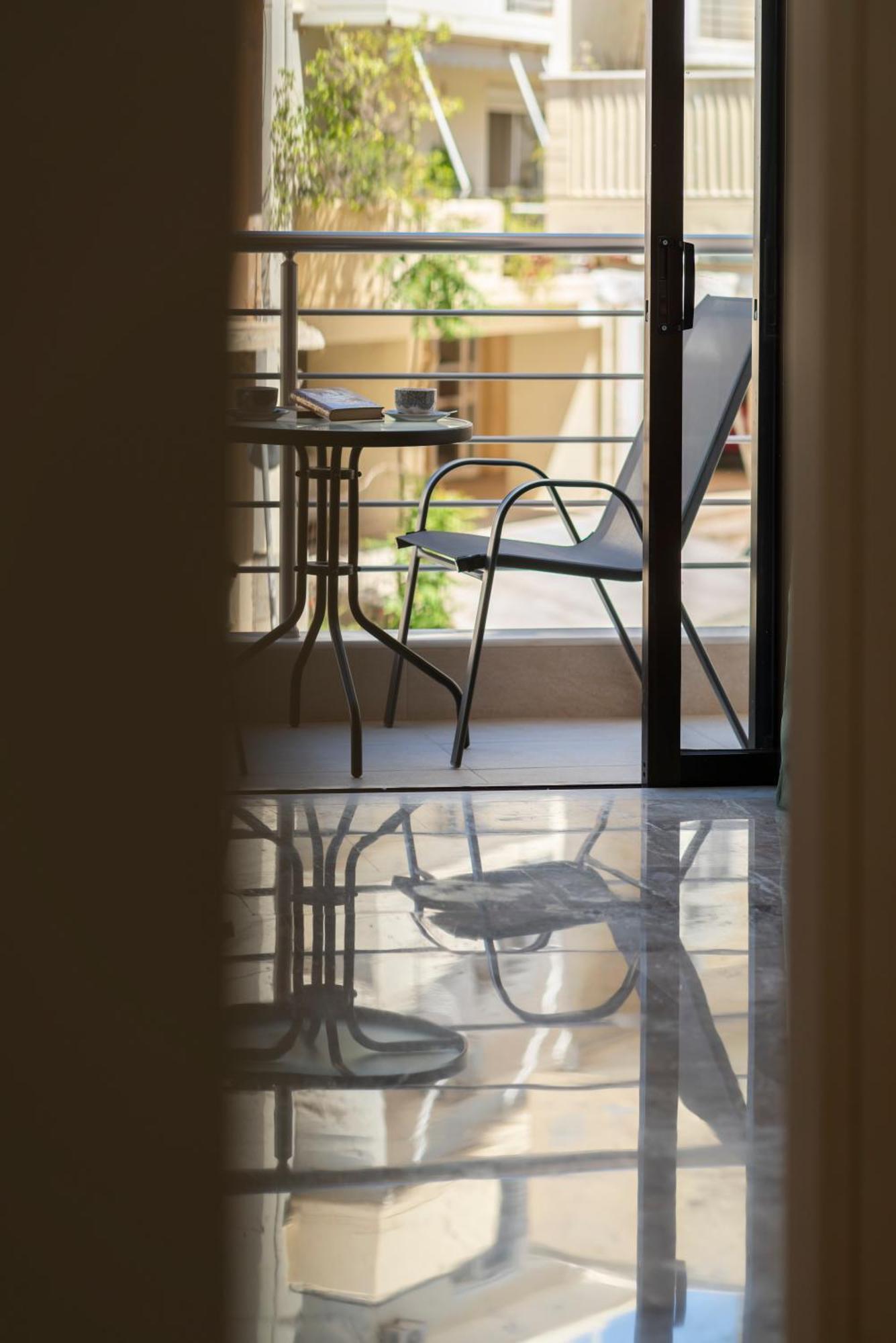 Neon 2Br Luxurious Central Apt Heraklion Exterior foto